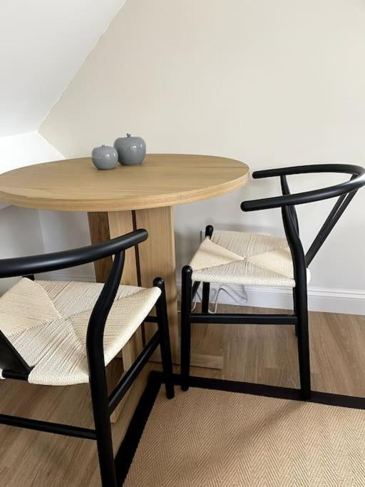 Little Studio Annexe Марлоу Экстерьер фото